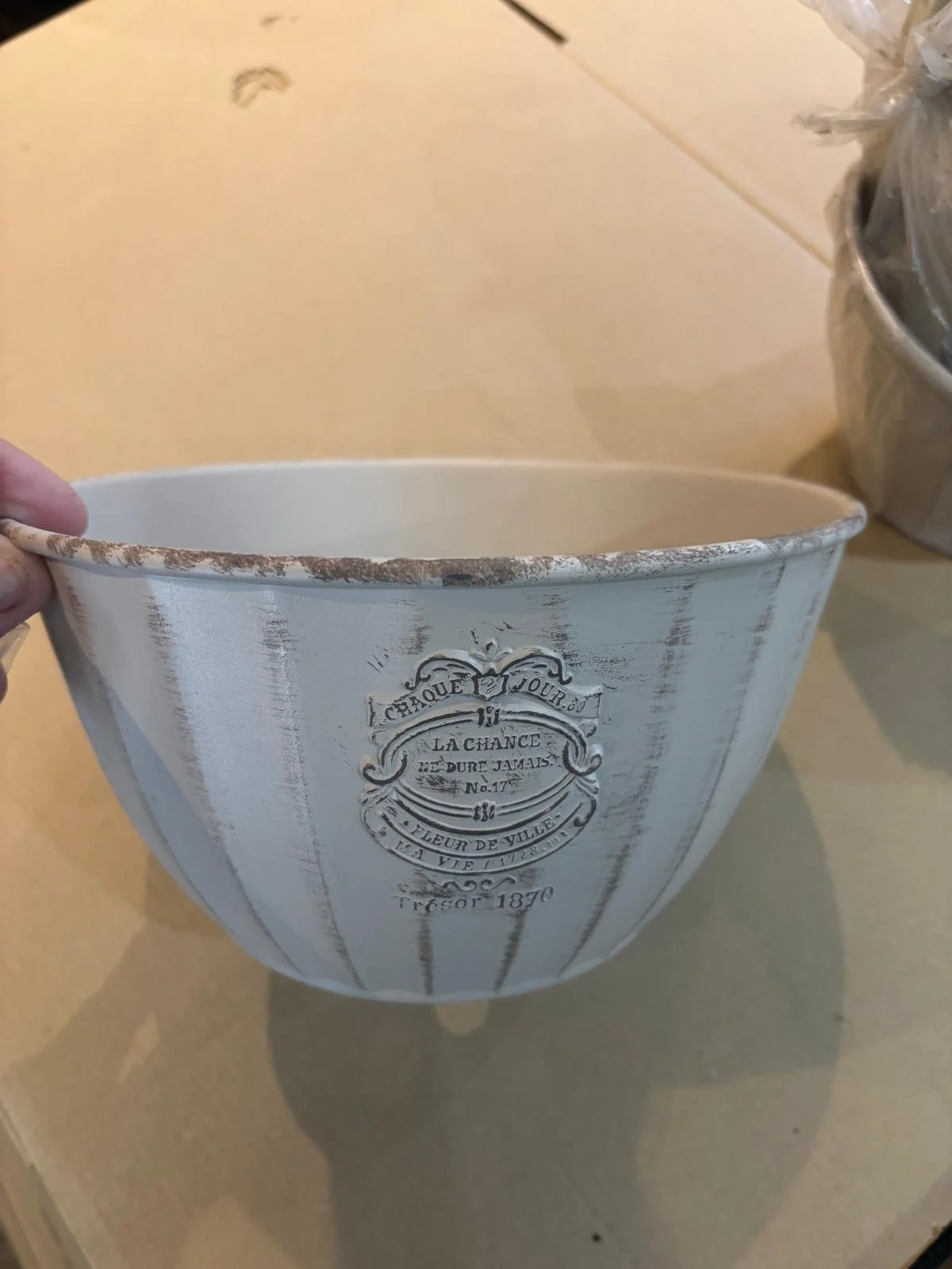 Sandiacre Round Bowl Dia 24cm Height 14cm