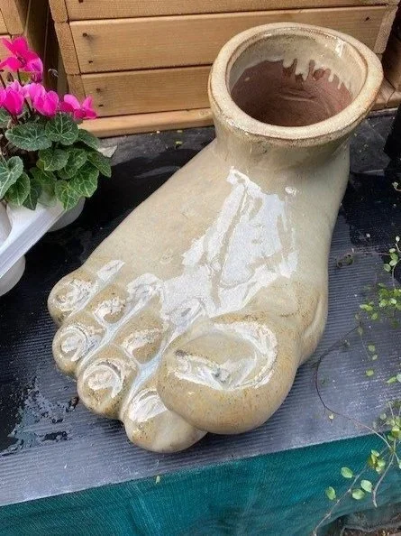 Left+Foot+beige+stone.jpg