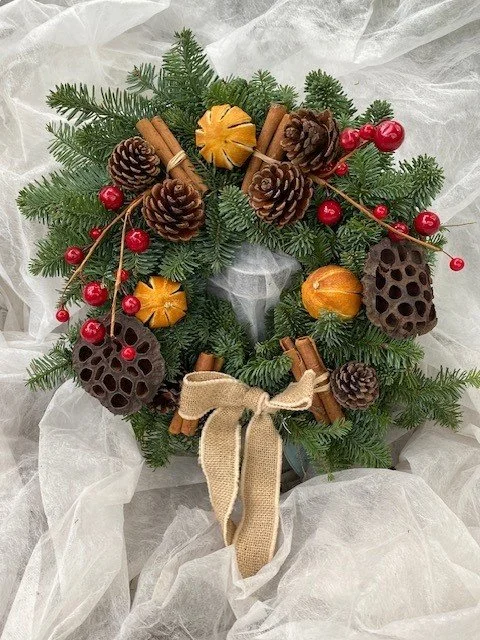 Natural Wreath 10 inch