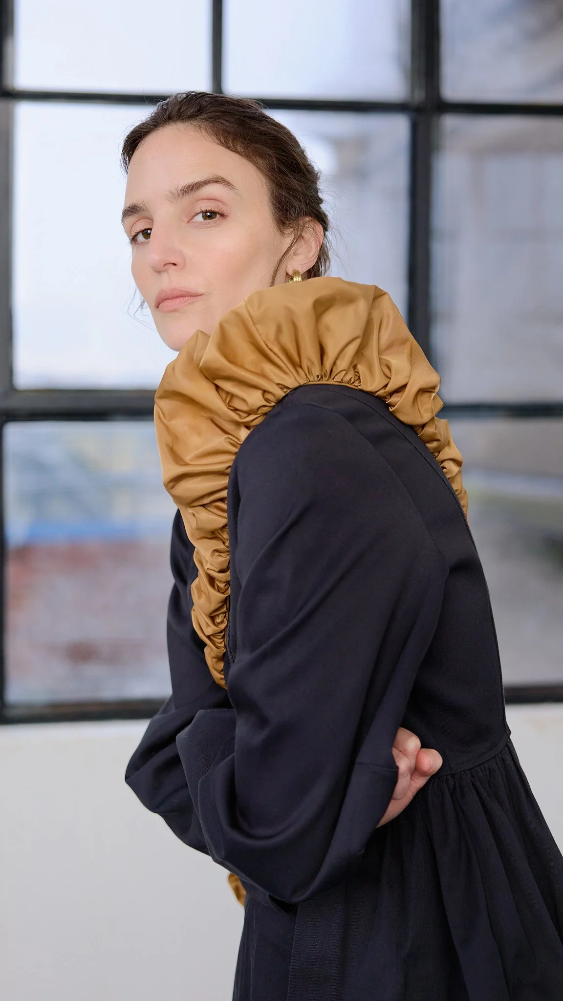 MicroRuche Crossbody Toffee Techno Taffeta