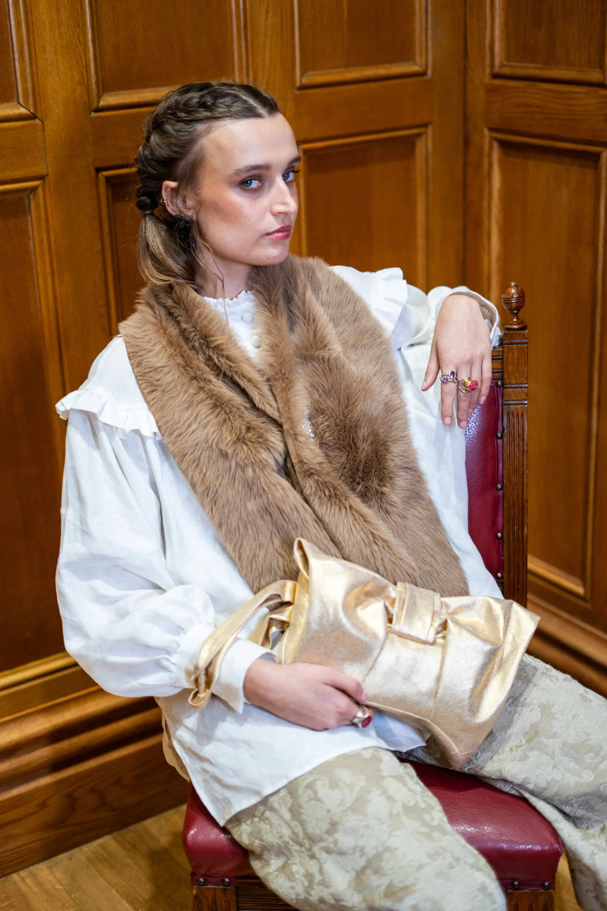 Bow Clutch Gilded Cotton Gold