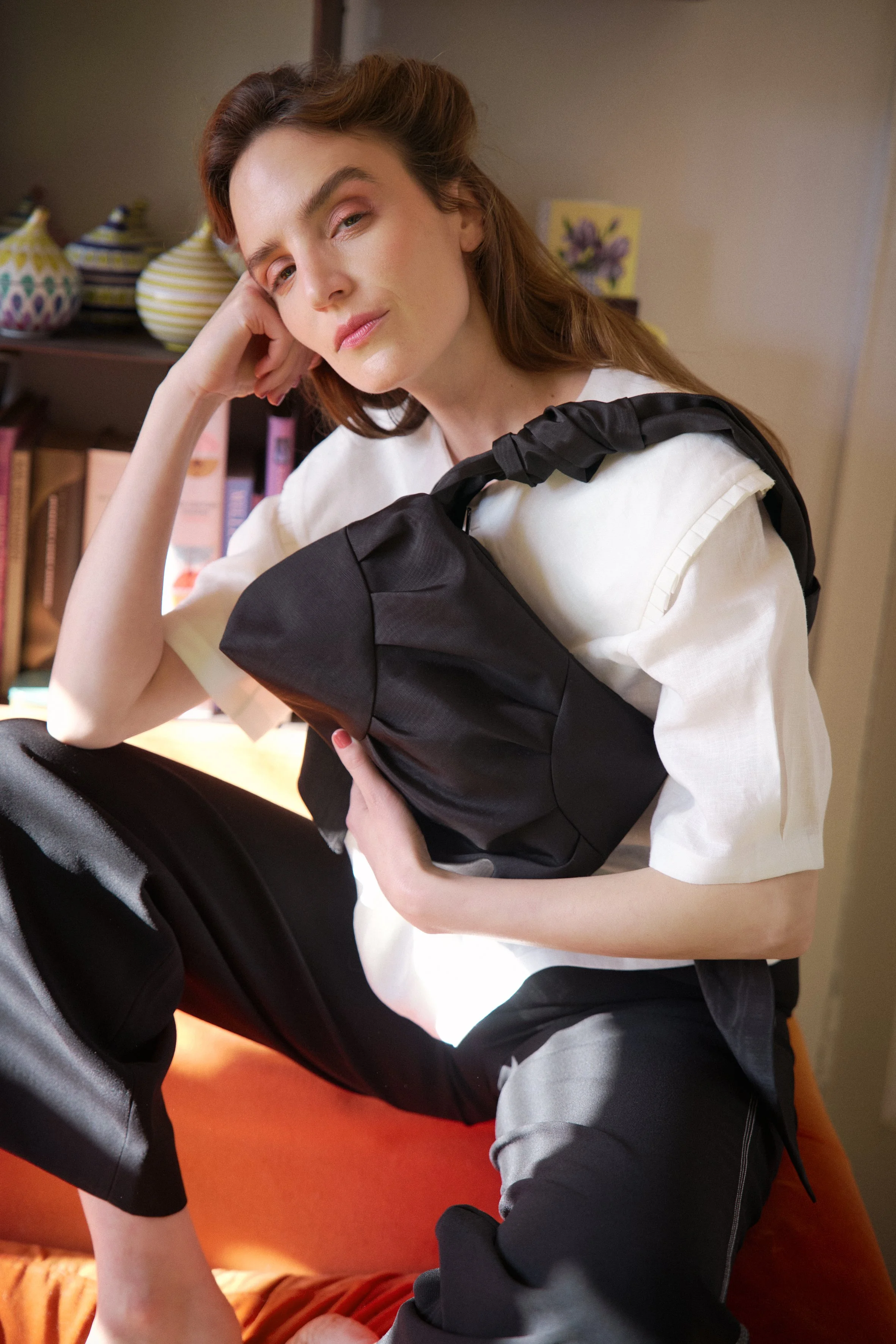 AN Sunbeam Trapeze Bag Black Moire