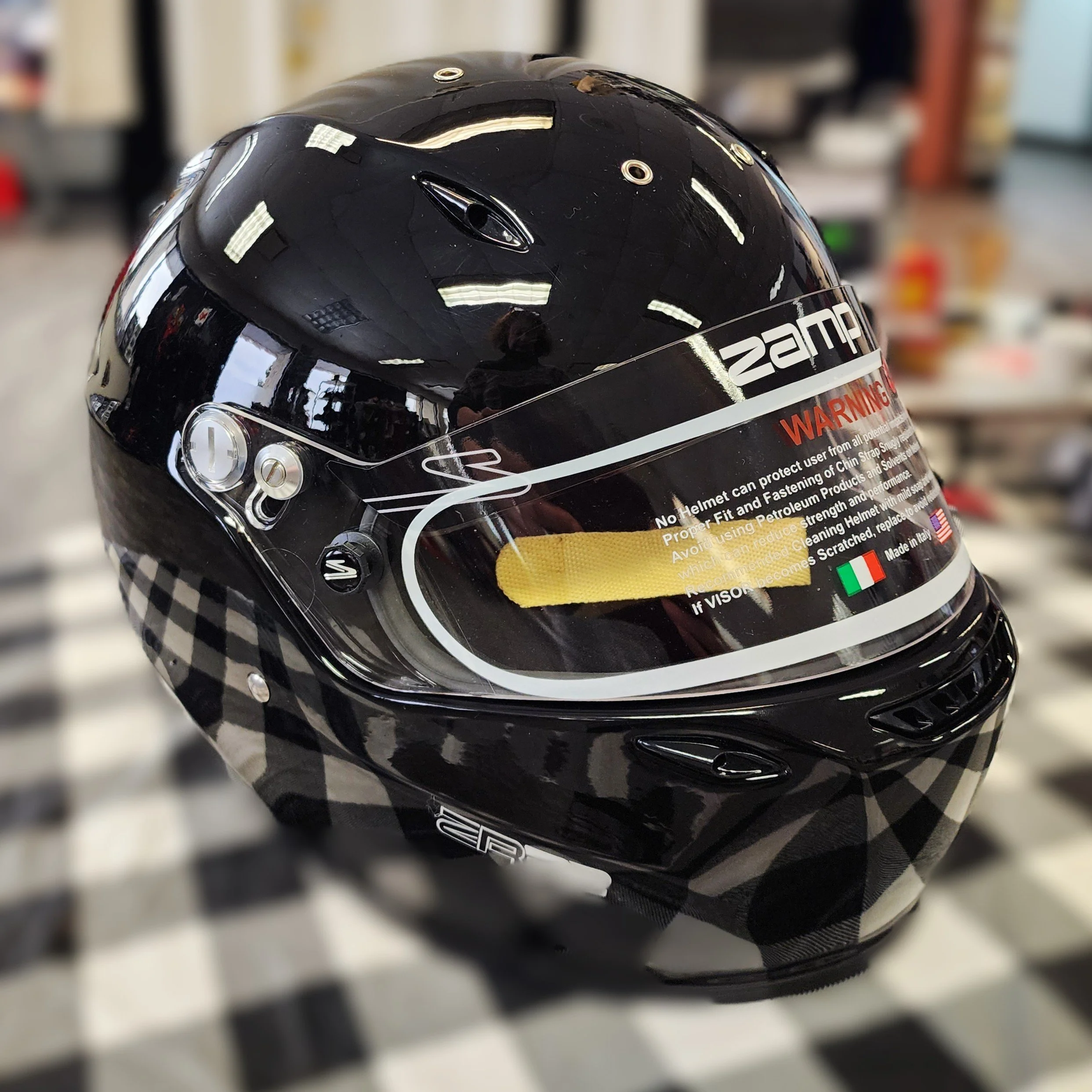 ZR-72 black gloss xl profile 1