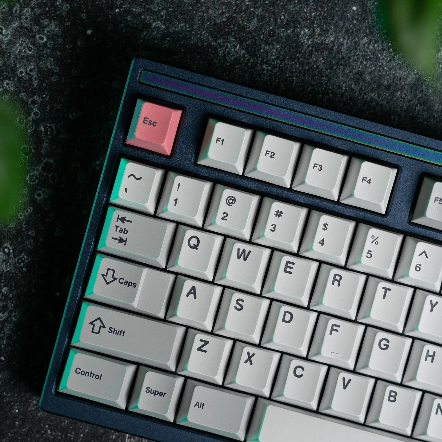 OTC 9009 and MoDo Light are now in stock, don&rsquo;t forget to grab your matching deskmat! 😉

With crisp dye sub PBT legends at an affordable price these are an amazing option!

#otc #keycaps #customkeycaps #customkeyboard #keyboard #keyboards #mec