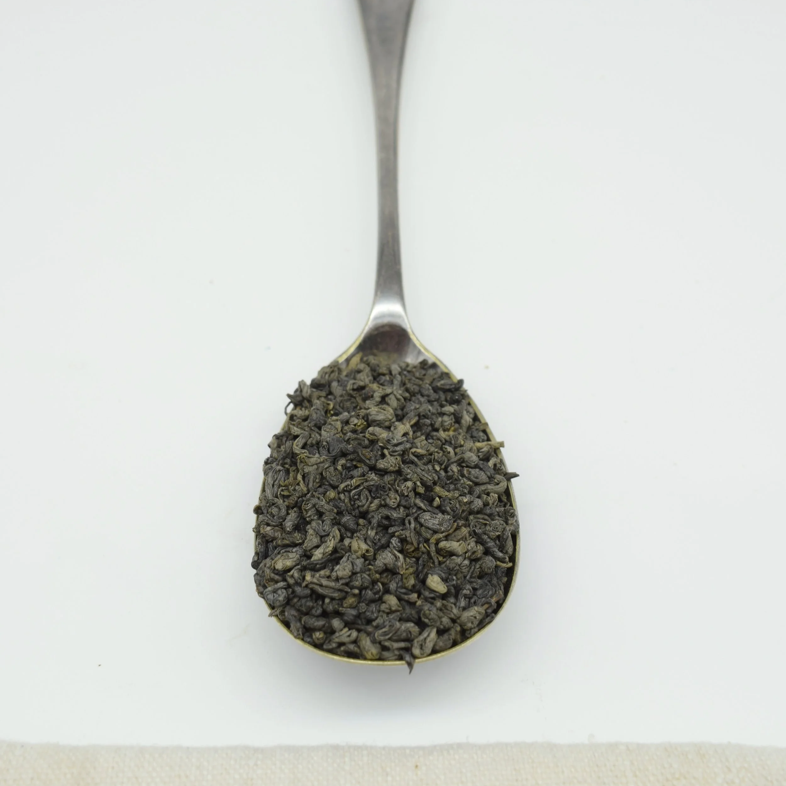 Organic gunpowder green tea