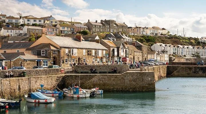 Live at the Harbour Inn, Porthleven