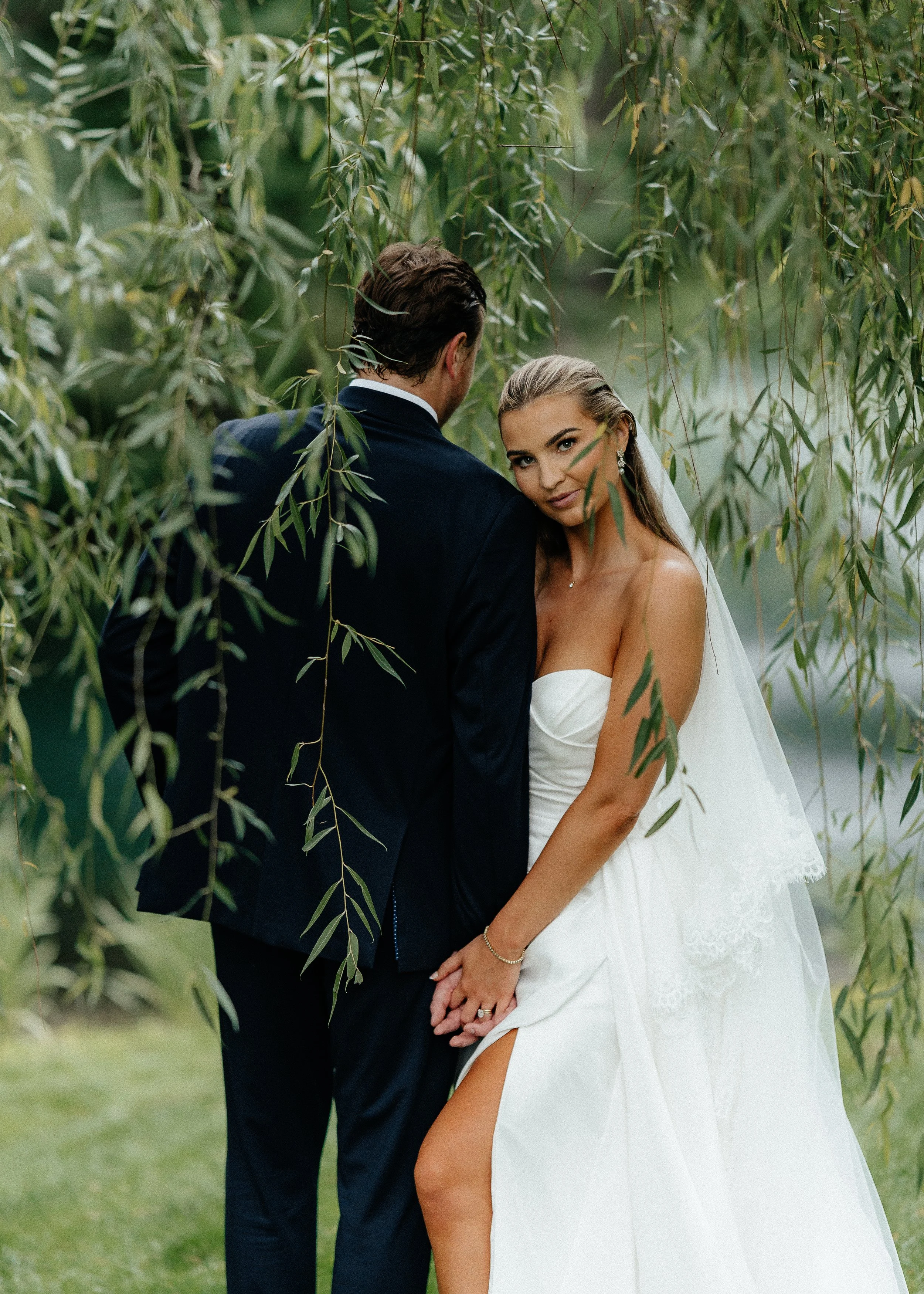 How Willowbrook Pond Creates Stunning Reflection Photos for Sussex County Couples