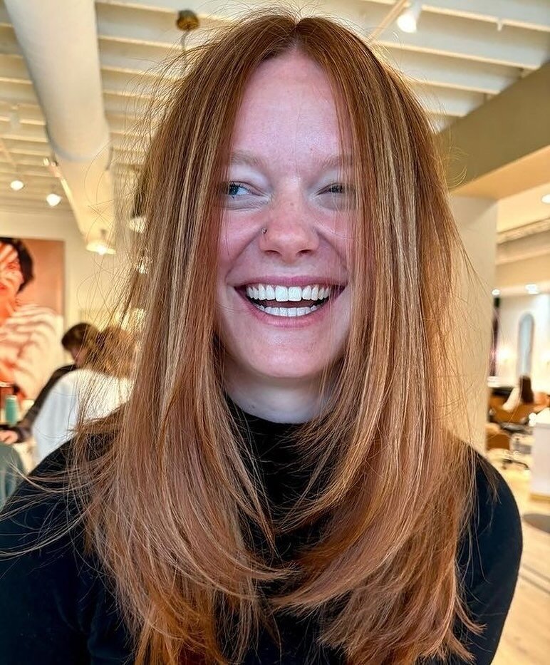 Red is in high demand right now, and we are just oohing and ahhing over this color, cut, and length &mdash; and gahhh, those layers! Is red next on your list?! 
⠀⠀⠀⠀⠀⠀⠀⠀⠀
By our Mae babe: @hair__by__jesse