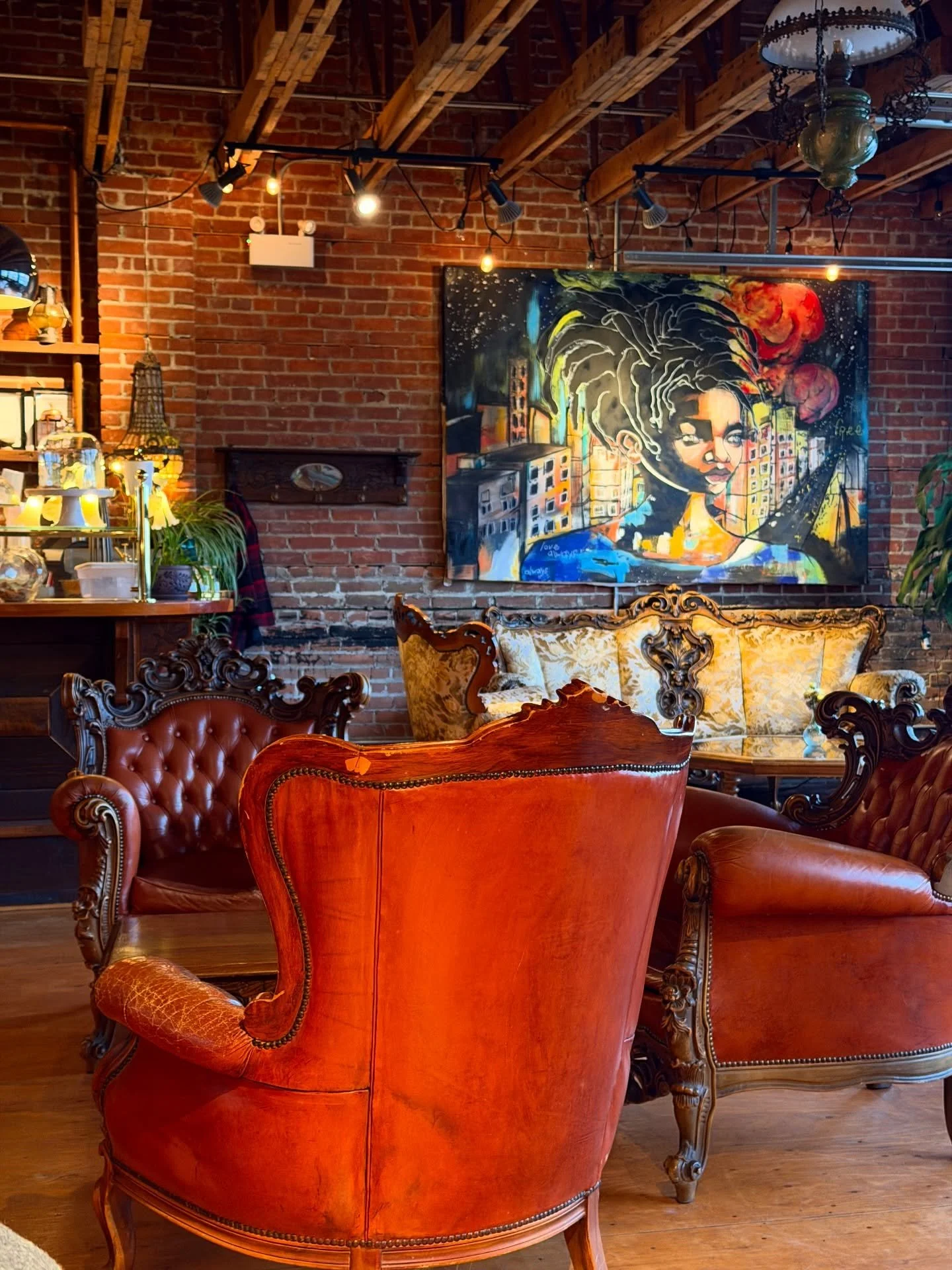 At Kaffa, there isn&rsquo;t a bad seat in the house. ☕✨
 #kaffa #yegcoffee #yegcafes #yegeats #yeglocal #edmontoncoffee #coffeetime #coffeelover #yegfoodie #yeglife #yegcommunity #cozyvibes #edmontonlocal #supportlocalyeg #exploreedmonton