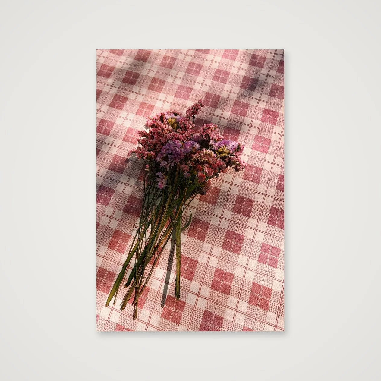 shot_table_e13493fd_f575bd05.jpg