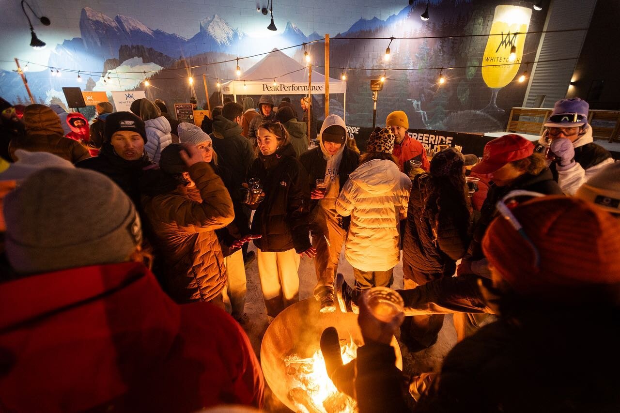 FWT 2024 Golden BC 💥 Part 3. Peak Performance Patio Takeover at Whitetooth Brewing Co. 

A winter patio apr&egrave;s has never been done before at WTB, so this was a super cool evening! Peak Performance turned the patio into a cozy and beautiful win