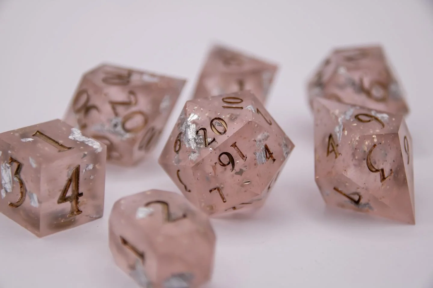 I didn&rsquo;t list this set up during my shop sale because I couldn&rsquo;t come up for a name for it! Plop suggestions for me in the comments below and maybe I&rsquo;ll actually put it up in my shop 🤣