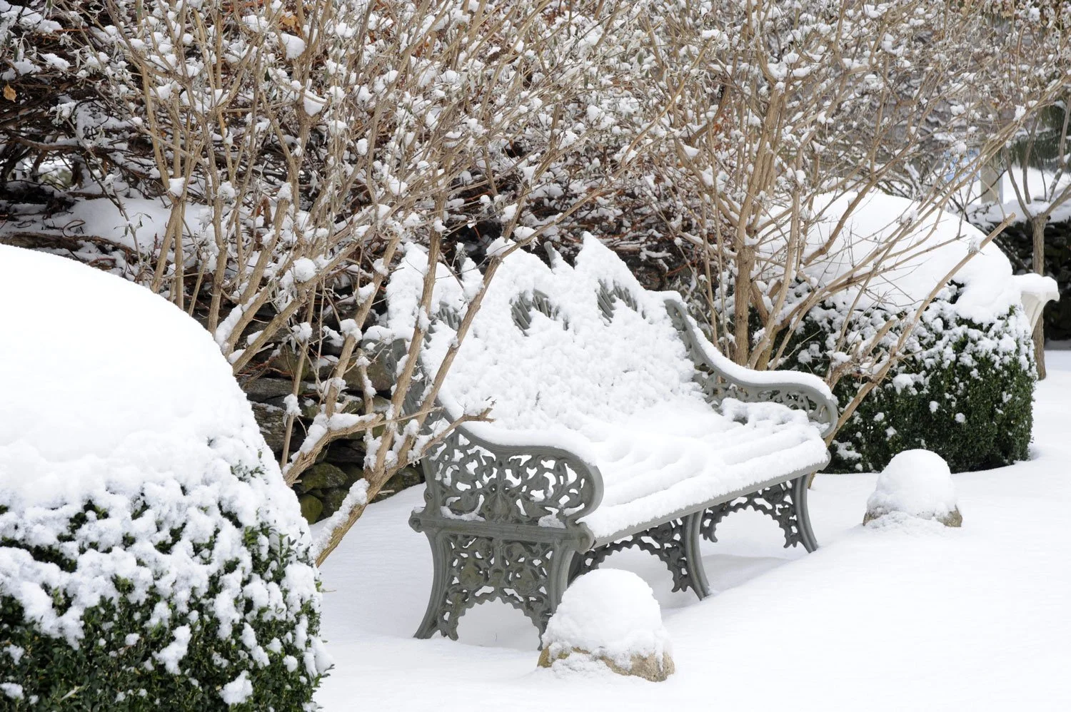 wgard-bench6880.jpg