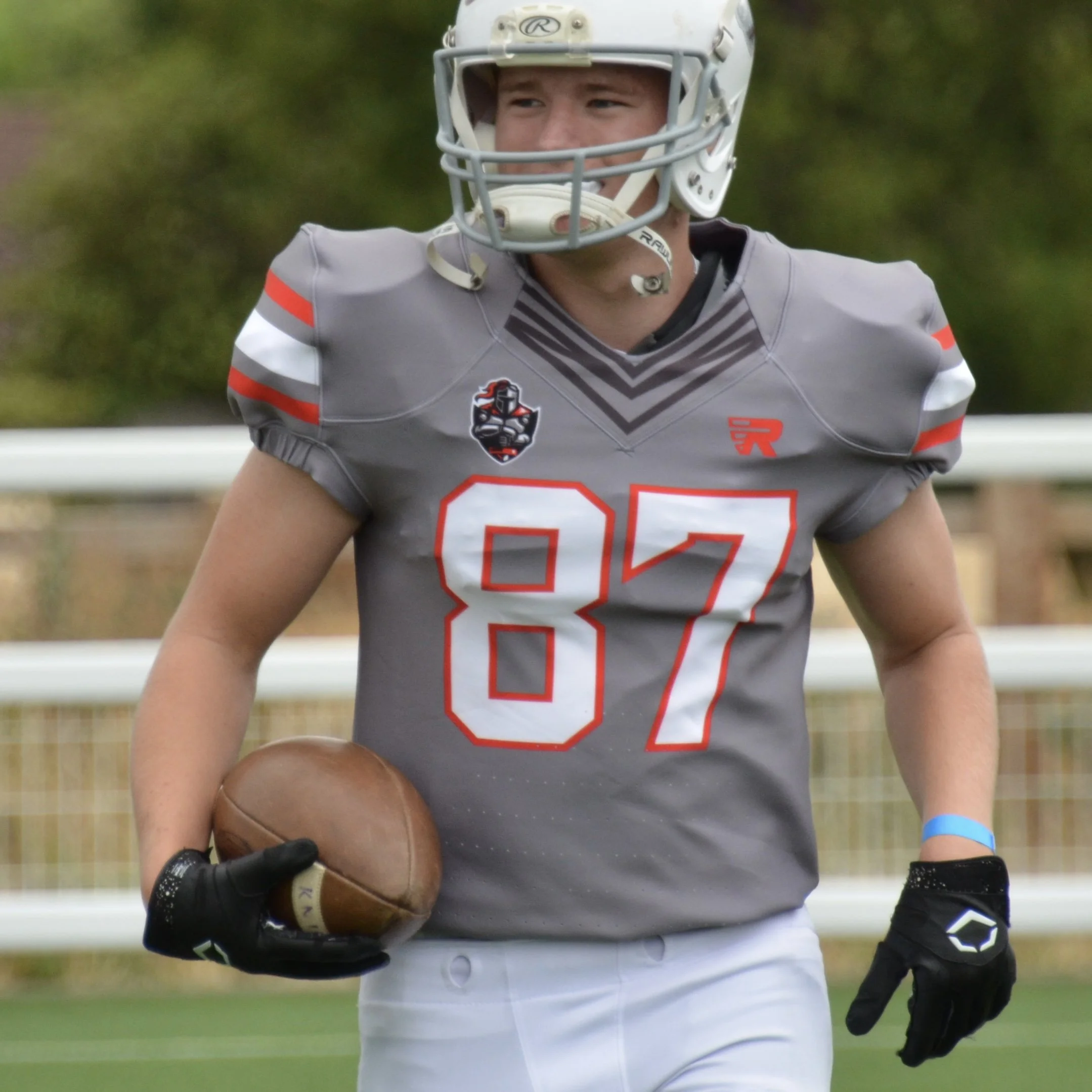 PLAYER PROFILE: LEON ANTONI