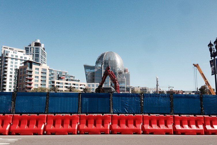 OTW_Safety_Barricade_Fence_Downtown_San_Diego_Construction_Site_01.jpeg