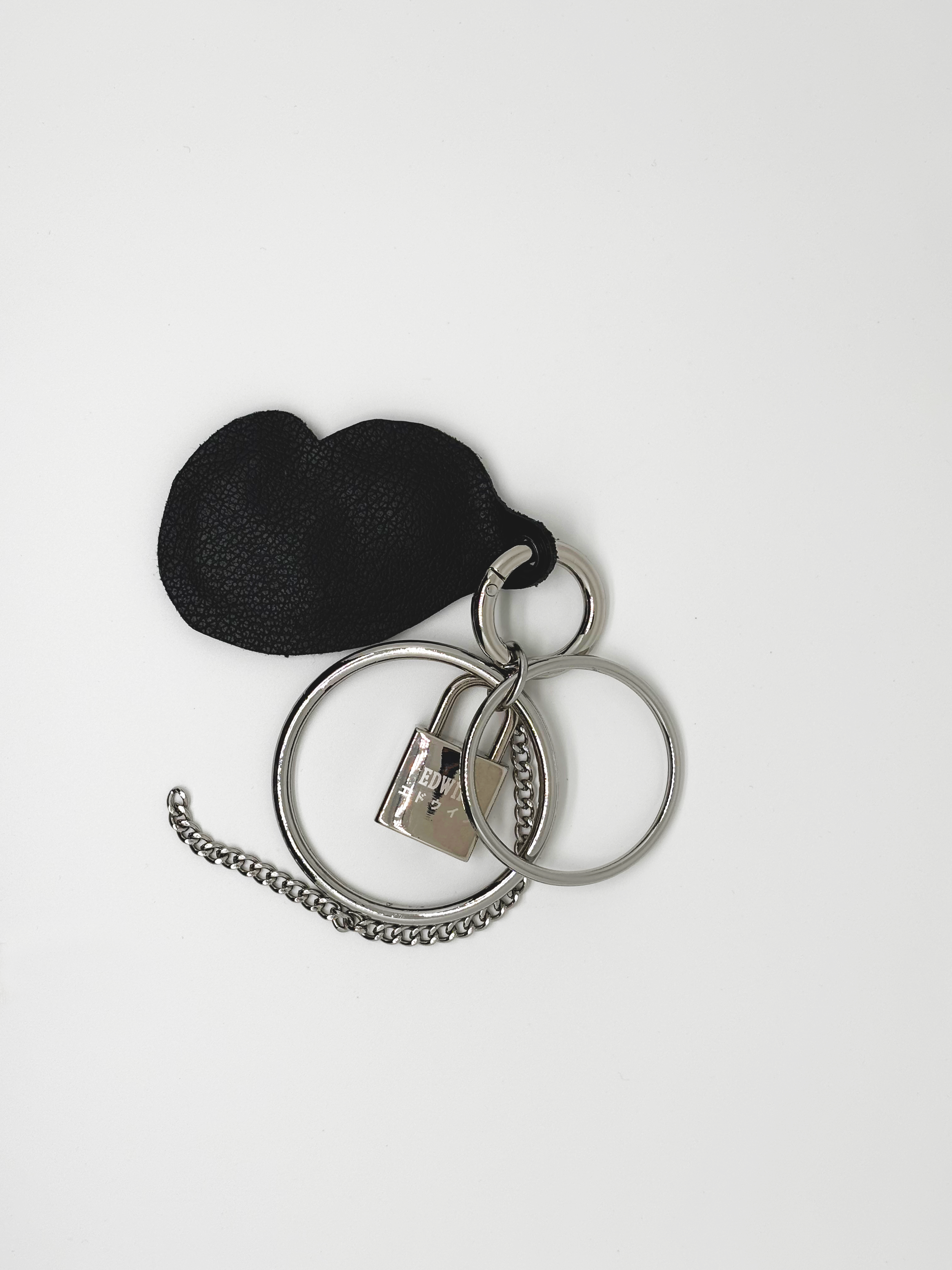 Keychain_back.png