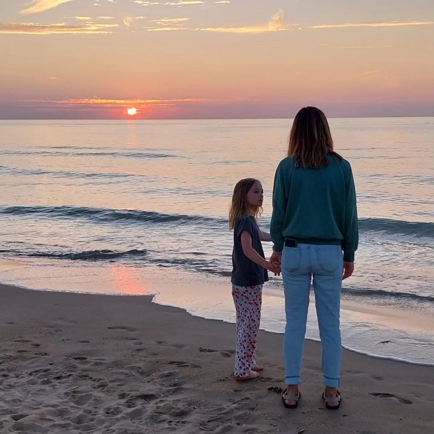 En dan zit het er plots op he, die zomervakantie. Voor een echte overgangsperiode hebben we niet gezorgd 🙂. Het was negen weken full time reizen, kamperen, zwemmen, in de bergen wandelen en genieten ... En dan nu even kijken waar die boekentassen oo
