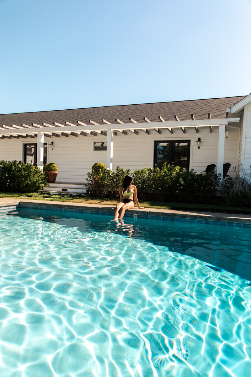 Lytle-Barnett sparkling wine poolside in the Willamette Valley's AtTheJoy