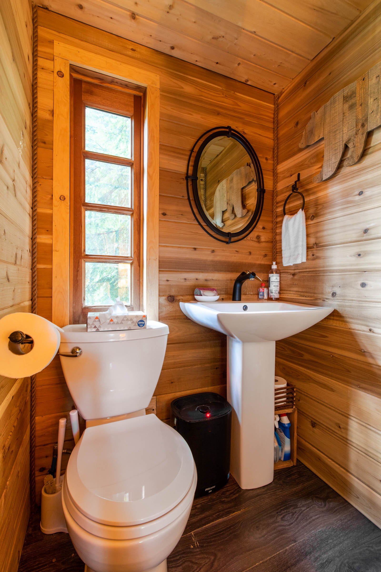 Bathroom at Tree House Place at Deer Ridge