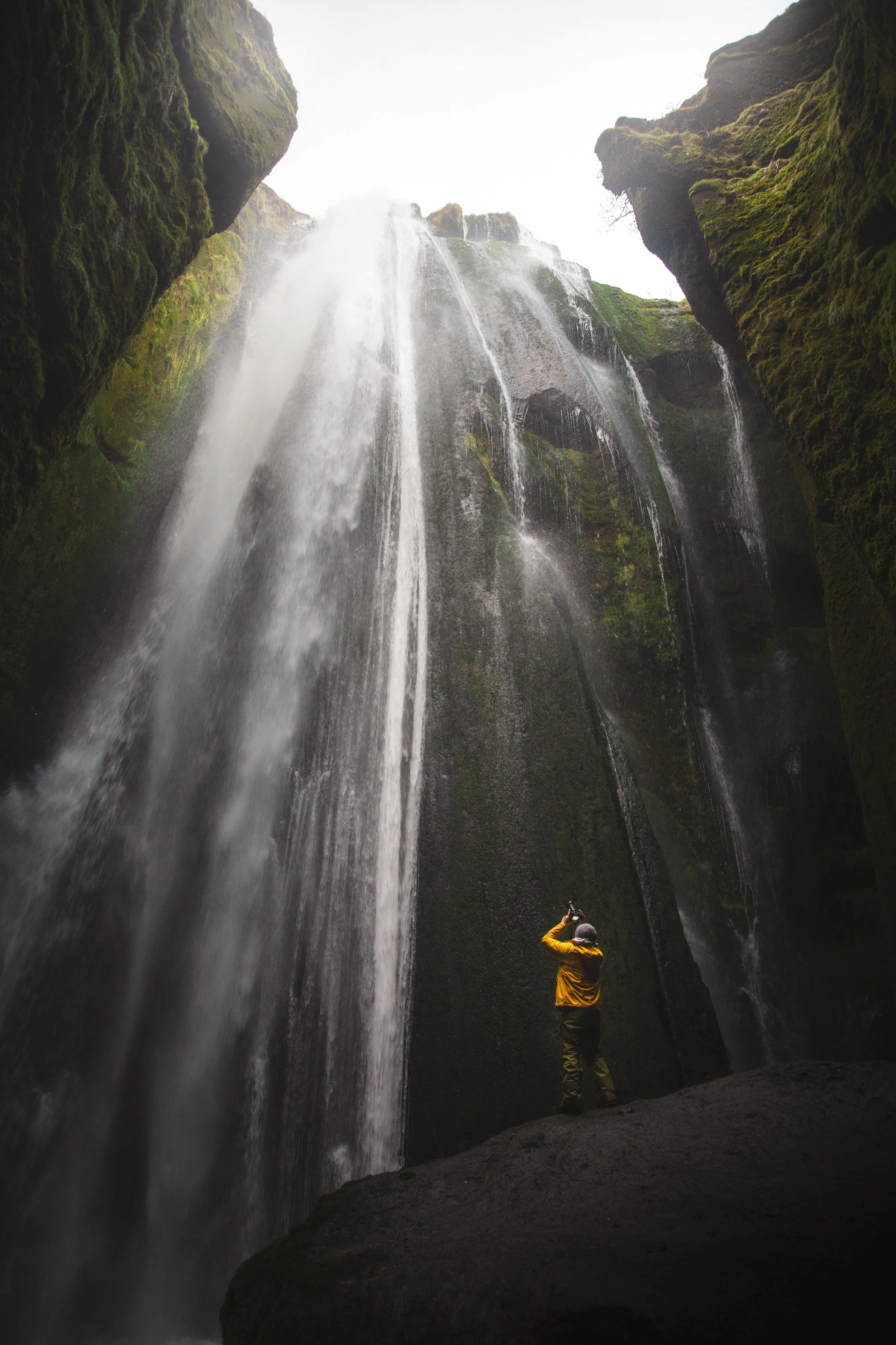 3 Day Iceland Itinerary: Gljufrabui Waterfall