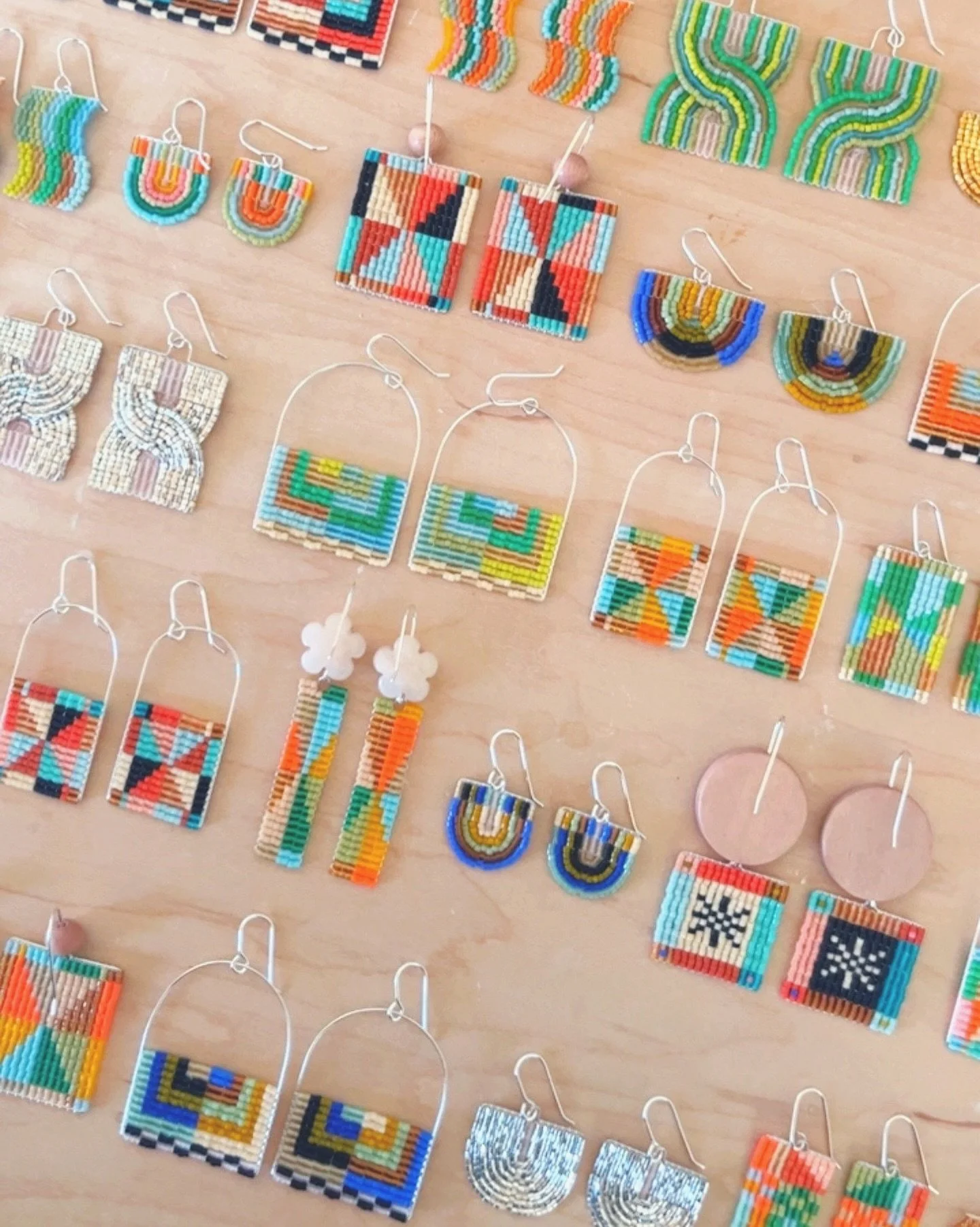 A whole lottttta earrings and bracelets are coming with me to @thatfeelingco tomorrow! Will I see ya there?!

Poppy Peak Pop-up
That Feeling Co Dowling
9a-4p
Saturday, Oct. 4