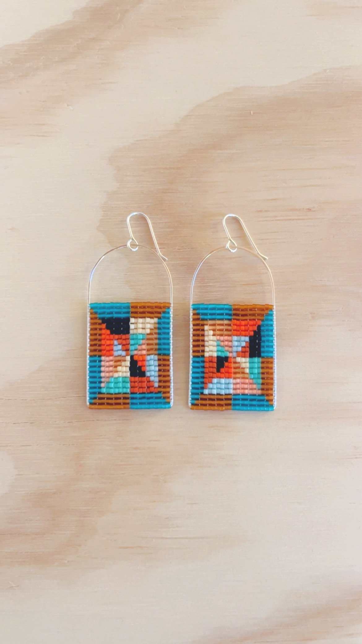 Mega Fractal Arches – Winter Berry