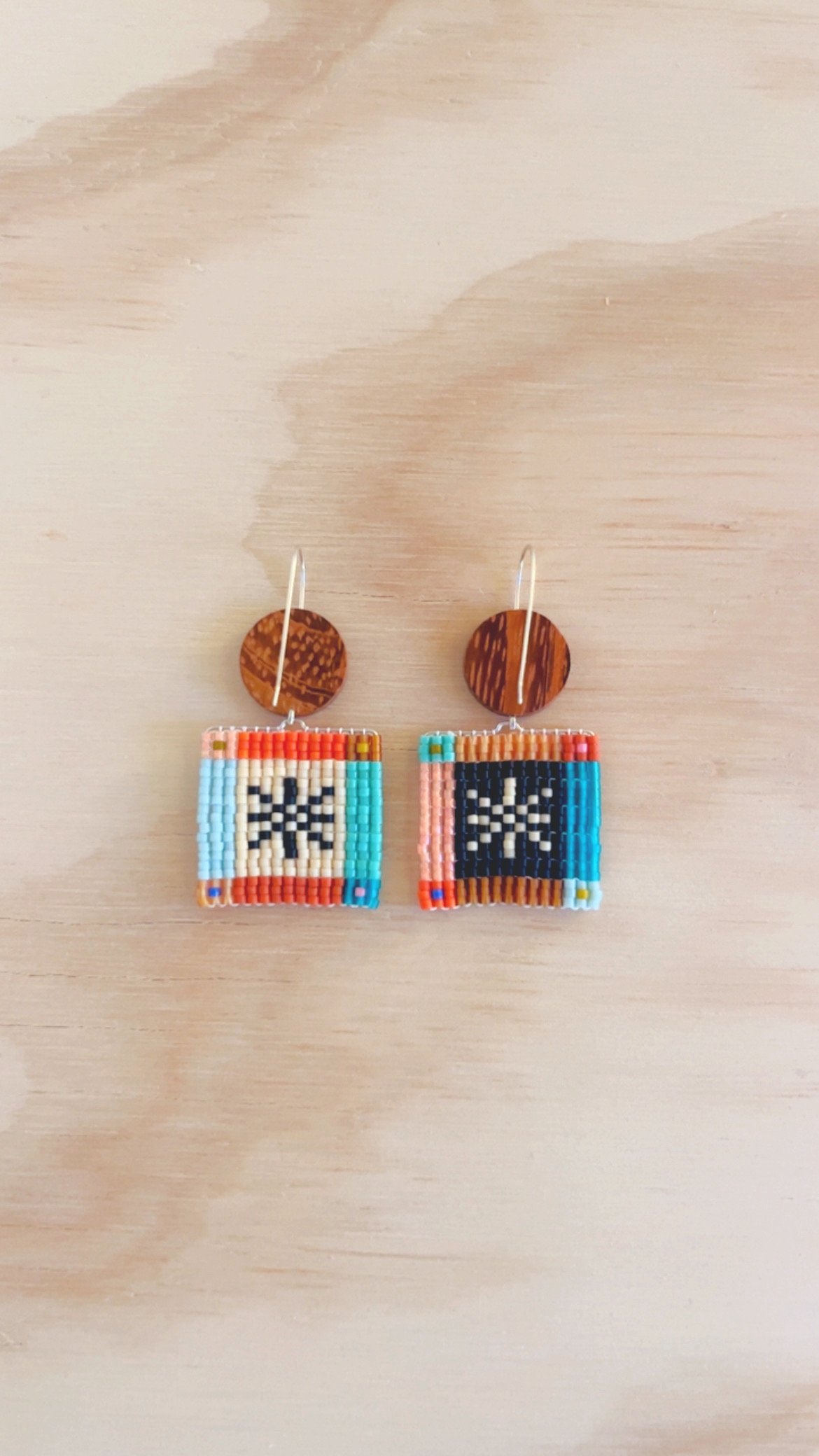 Snowflake Stacks – Winter Berry