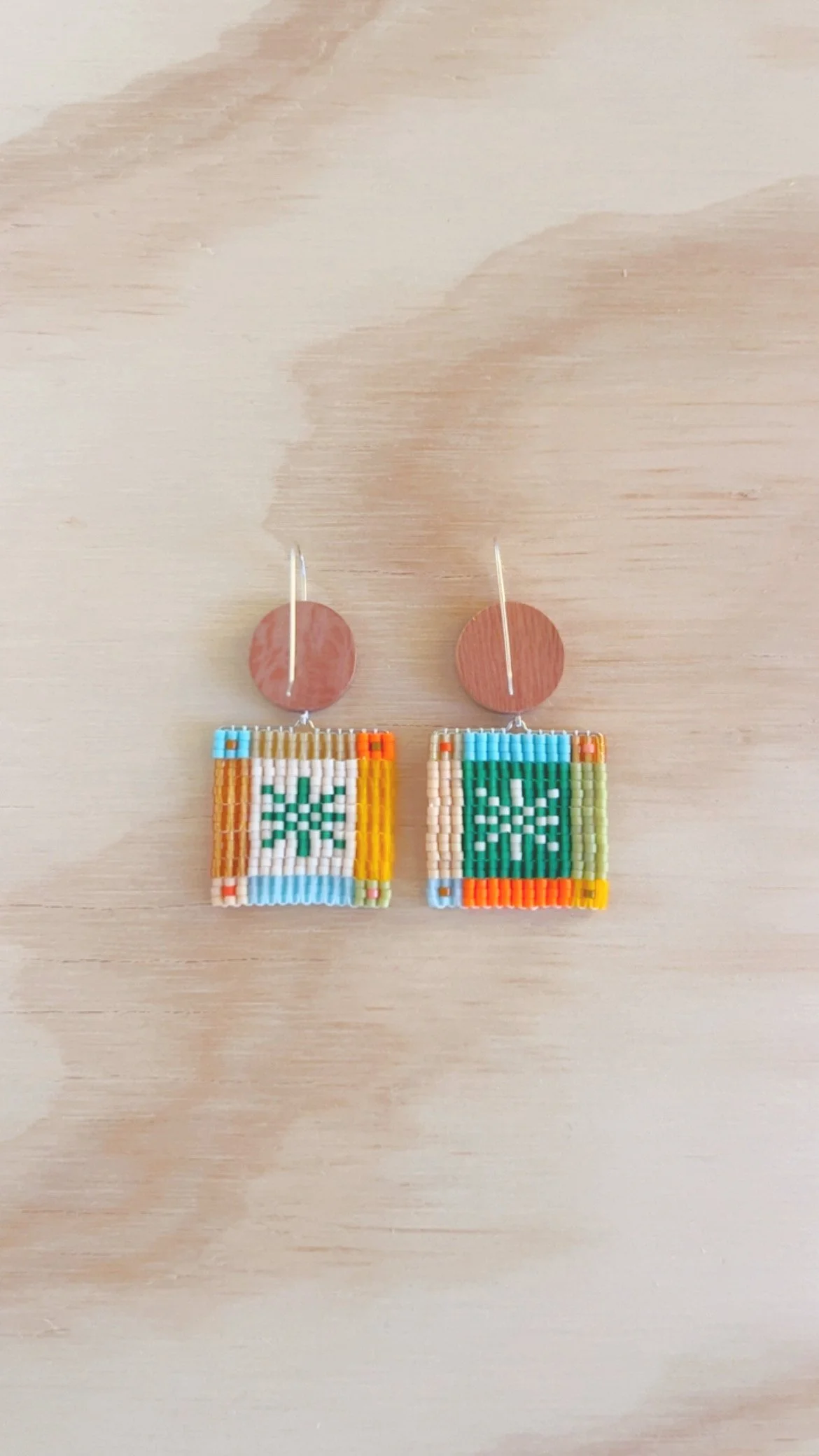 Snowflake Stacks – Leaf Pile