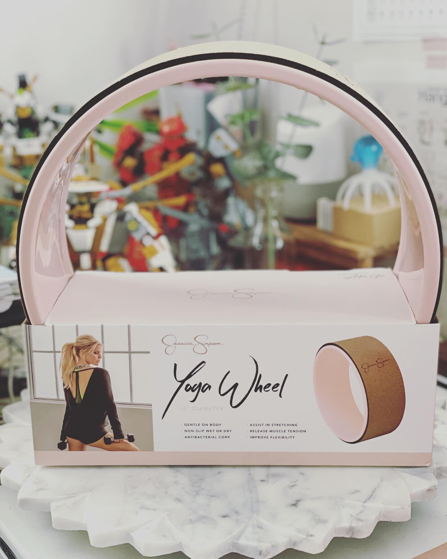 I love this Yoga Wheel. I use it as my Therapy for my back. My back is improving little by little. I hope that I can keep this up... 😊 .
.
.
.
.
.
.
. 
.
.
. 
.
.
#digitalplanner #digitaljournal #digitalstickers #planner  #iplannerbycece #studygram 