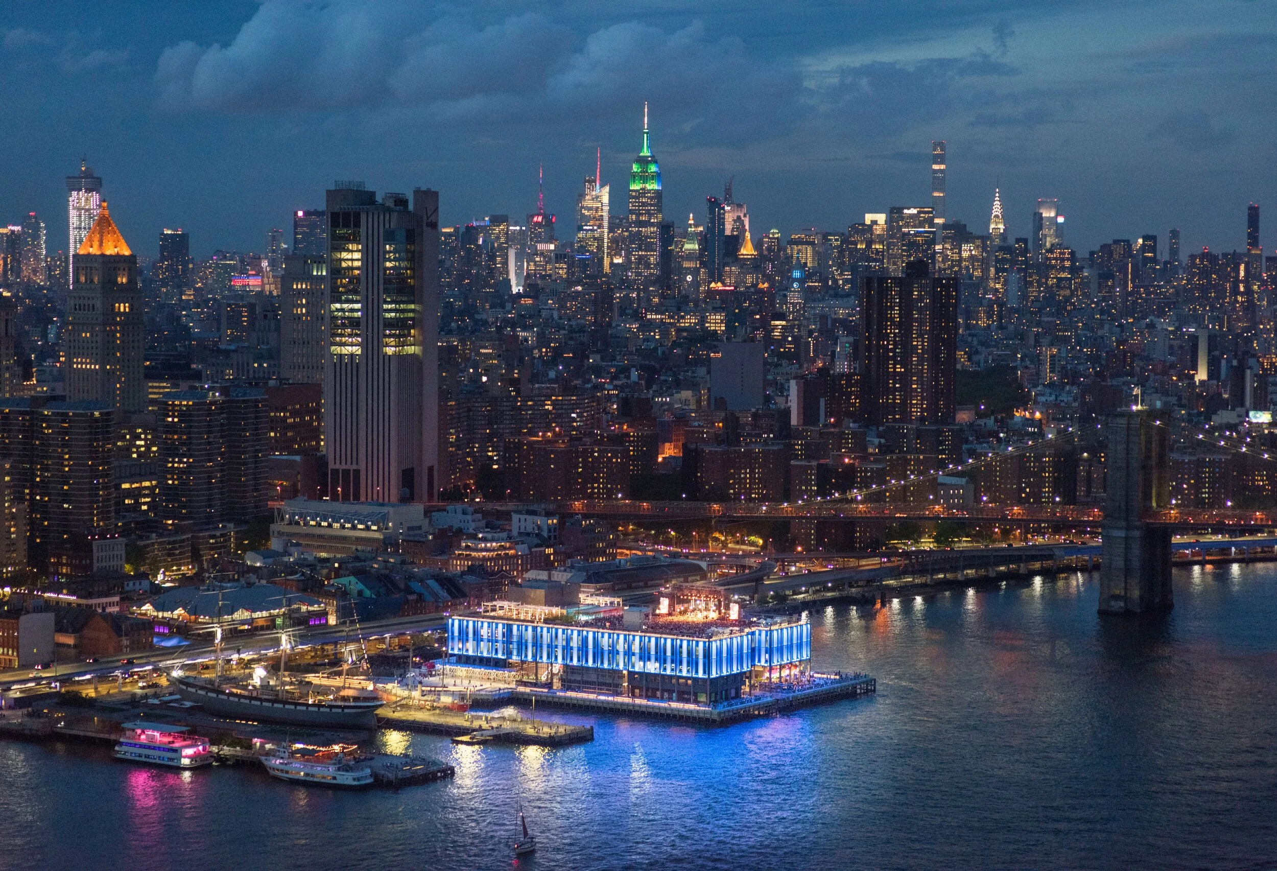 Pier 17_201808_Concert.jpg