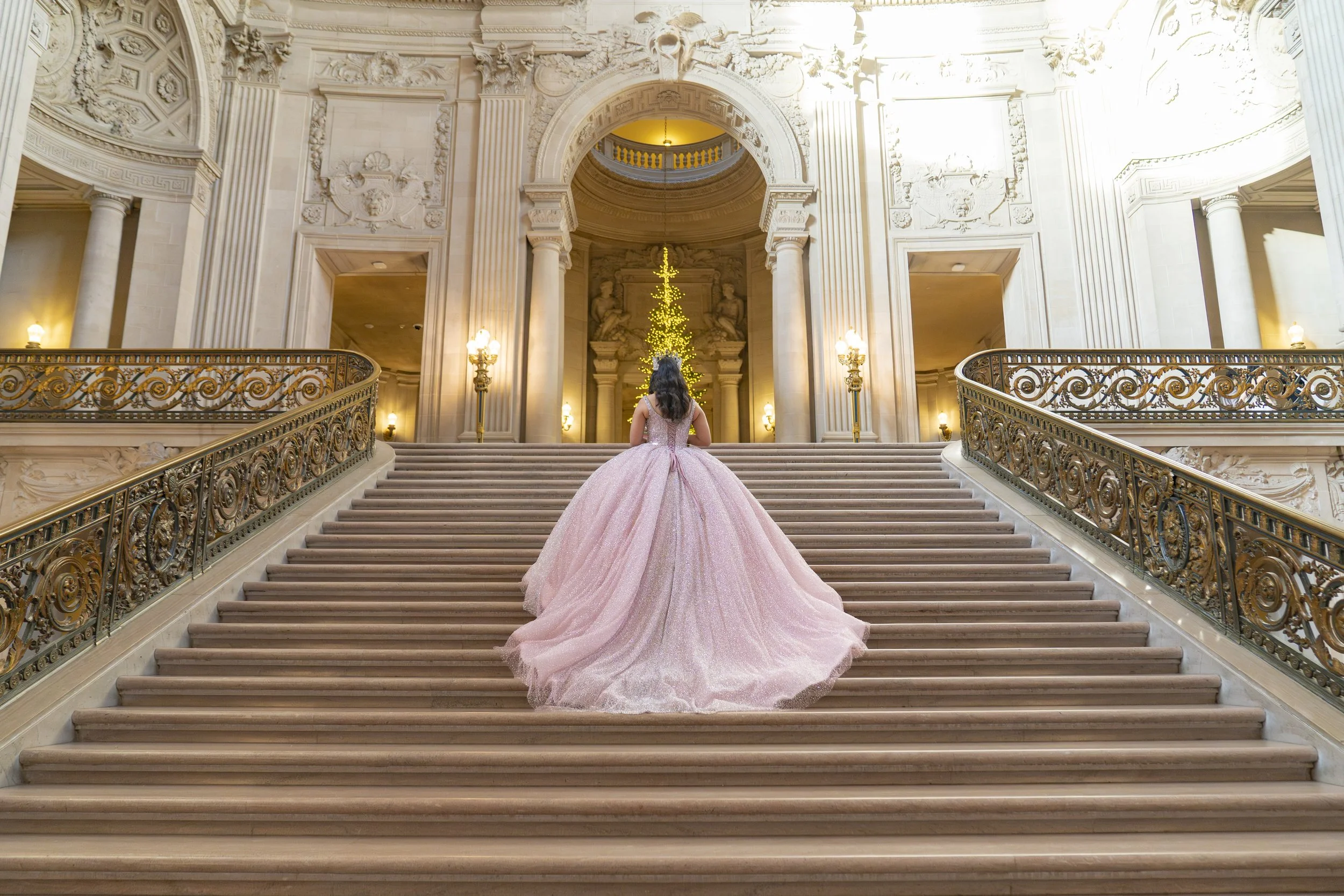 Quinceanerra_San_Francisco_City_Hall_Rachel_Levine_Photography-061 (19).jpg