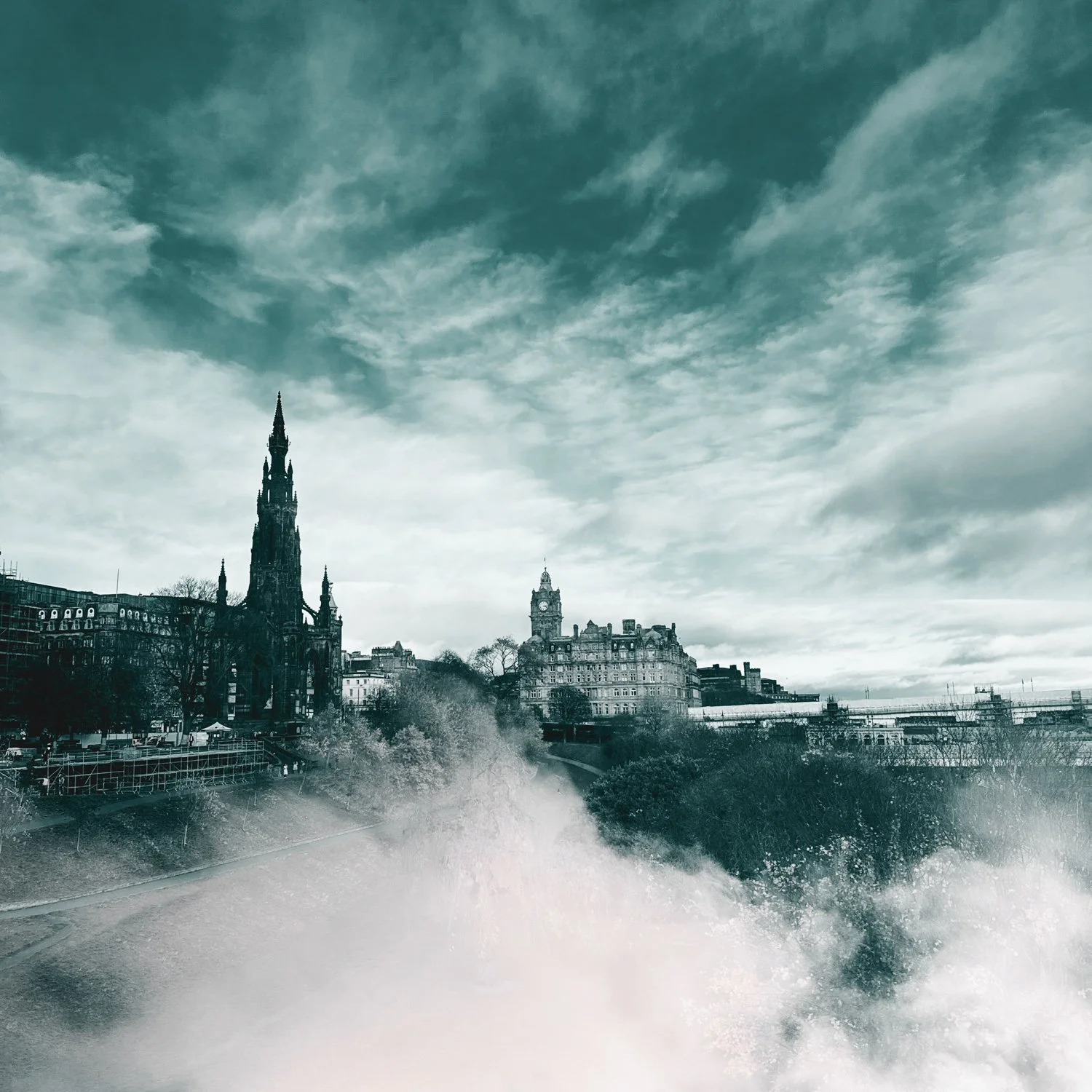 Travelogue: Princes Street a la Hipstamatic and an iPhone