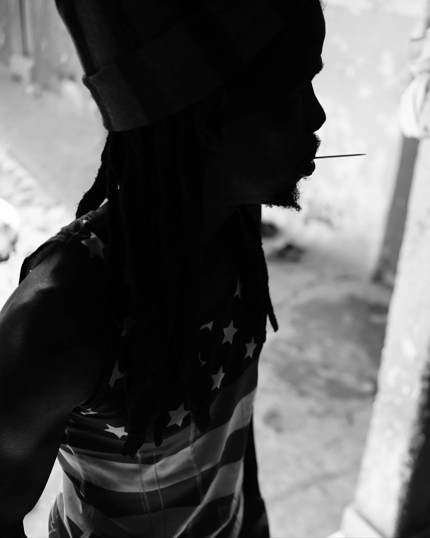 Gens sans t&ecirc;te.
Dakar, 2021

&gt;Check my work on www.emmanuelallara.com
If you like it, you can support my photography work by sharing, or buying prints 😊
-

#streetphotographyinternational #streetphotographyinternational_bw @magnumphotos #wo
