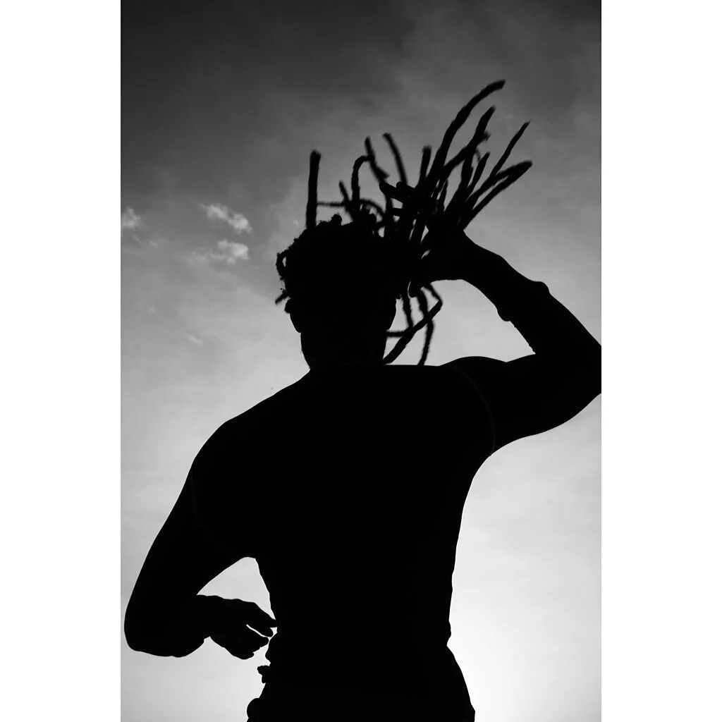 Gens sans t&ecirc;te. Assane.
Dakar, 2021

&gt; Check my work on www.emmanuelallara.com
If you like it, you can support my photography work by sharing, or buying prints 😊
-

#streetphotographyinternational #streetphotographyinternational_bw @magnump