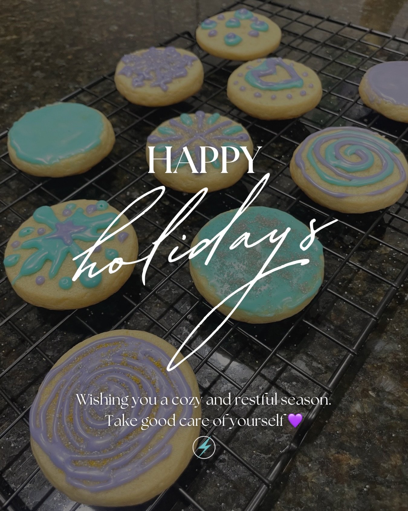 OOO until Monday ✌🏼💜 Thank you for being in my little corner of the internet. Sending love and sugar cookies! 🥰