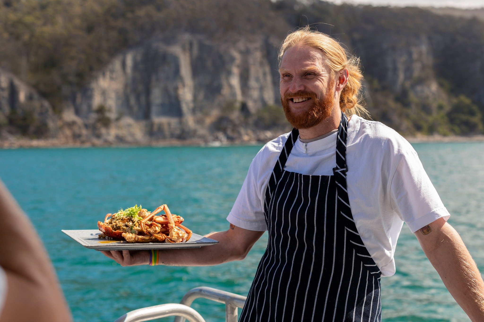 What a treat for @chefrhyshannan  today and tomorrow on the show where he catches a ride with @tasmanianwildseafoodadventures and learns about the tours they run and the amazing seafood you will find in Southern Tasmania- It is certainly an adventure