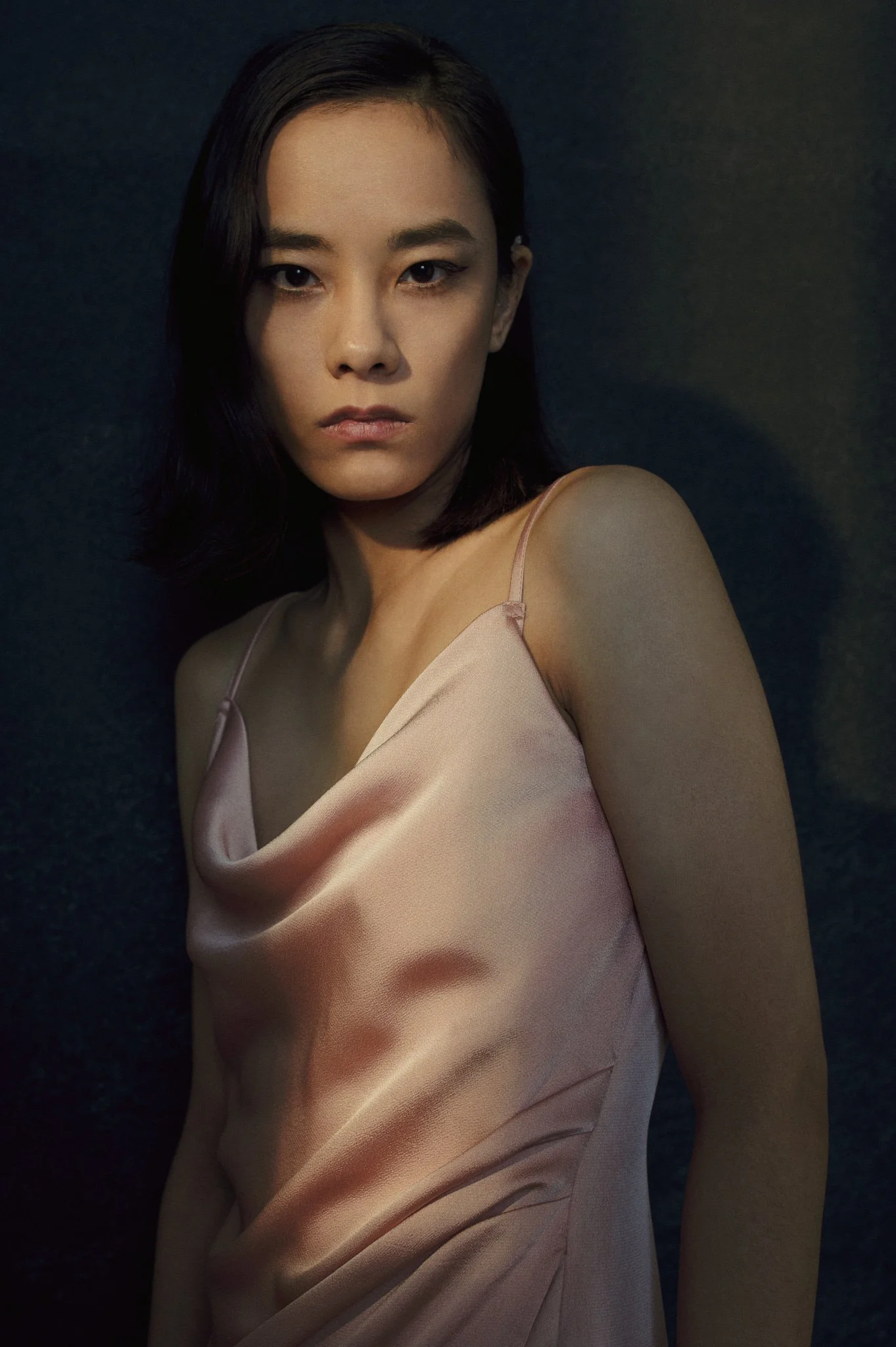 Vancouver Headshot Photographer, Vancouver Portrait Photographer, Vancouver Editorial Photographer, Vancouver Gallery Photographer, Vancouver Celebrity Photographer, Elinchrom