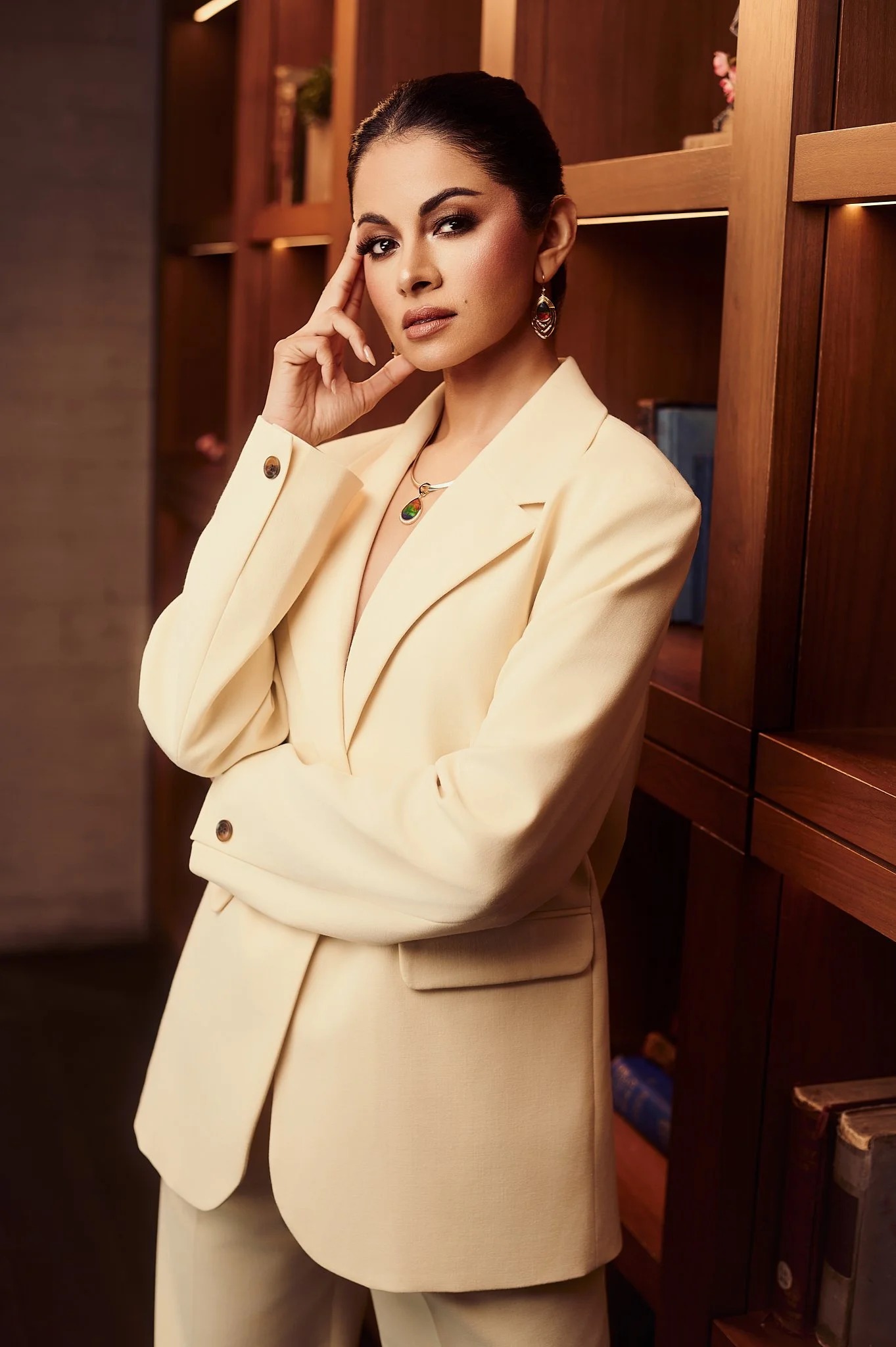 Vancouver Headshot Photographer, Vancouver Portrait Photographer, Vancouver Editorial Photographer, Vancouver Gallery Photographer, Vancouver Celebrity Photographer, Zara Durrani, Elinchrom