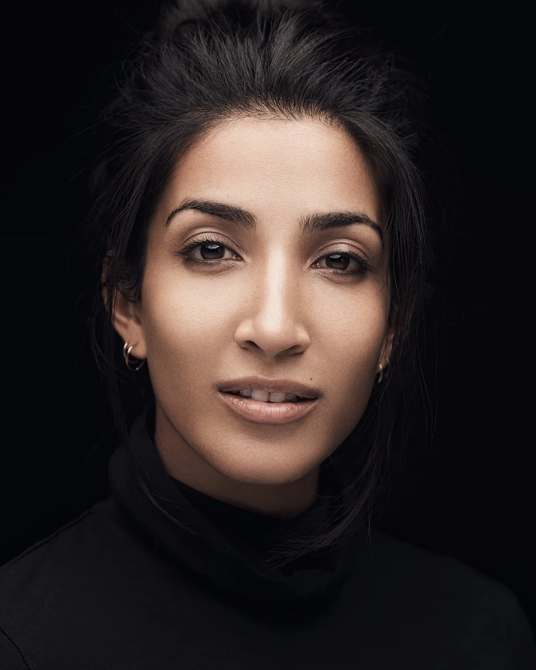 Vancouver Headshot Photographer, Vancouver Portrait Photographer, Vancouver Editorial Photographer, Vancouver Gallery Photographer, Vancouver Celebrity Photographer, Elinchrom