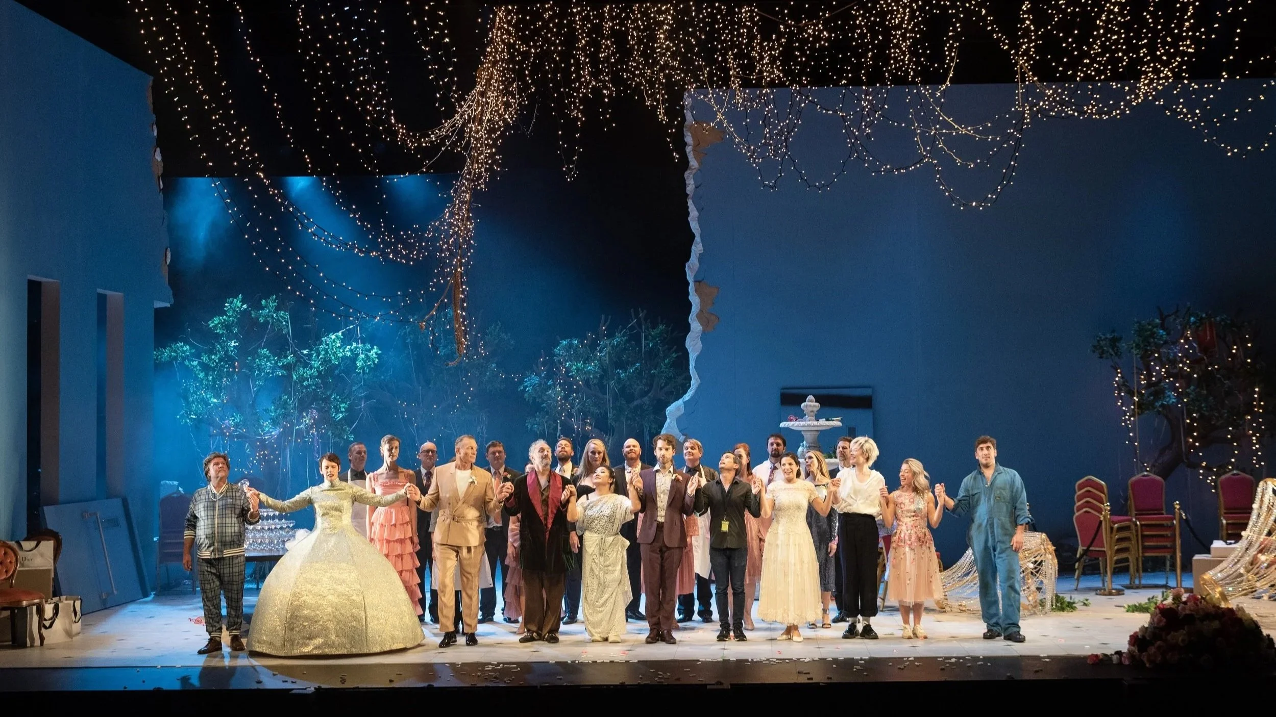 OQ_FIGARO_MAINCAST_GENERAL_ACT3%264_JADEFERGUSON_%40VISUALPOETSSOCIETY13.07.2021-4619_sml.jpg