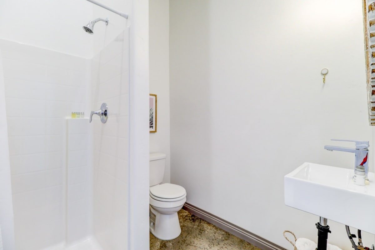 bathroom.jpeg