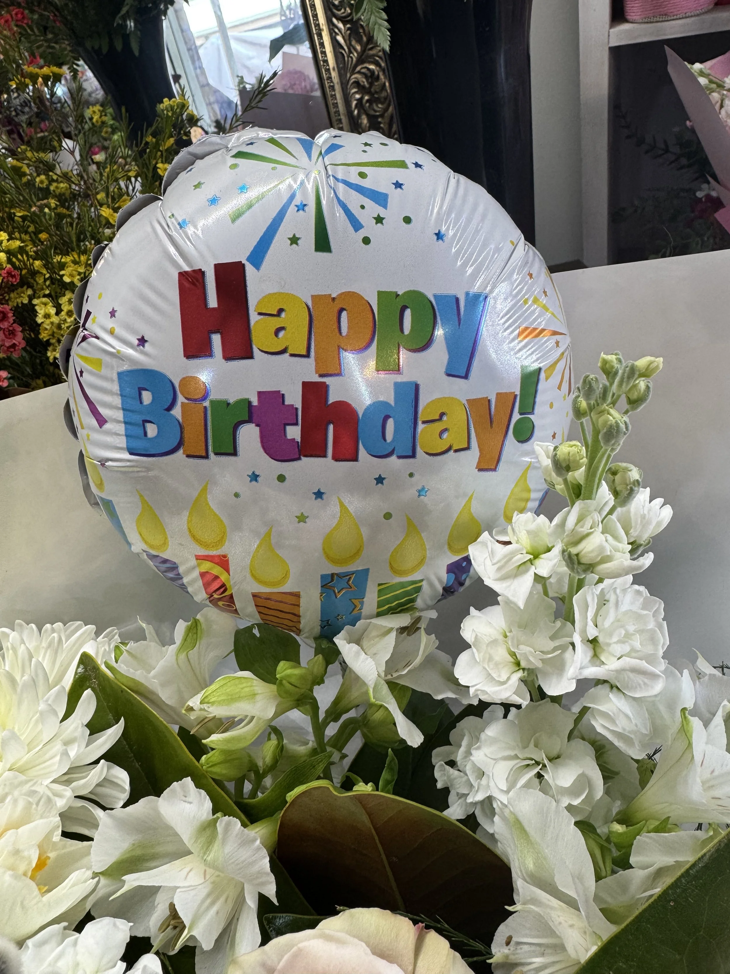Balloon- Happy Birthday Candles
