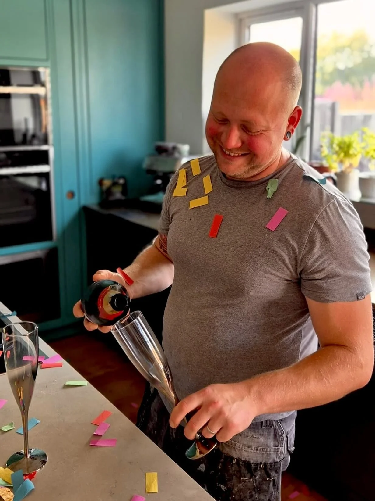 Business is bloody hard so remember to celebrate the wins. #smallbusinessowner #miltonkeynesbusiness #miltonkeynes #fridaymotivation #friday #celibrations🎉 @champagne_bollinger