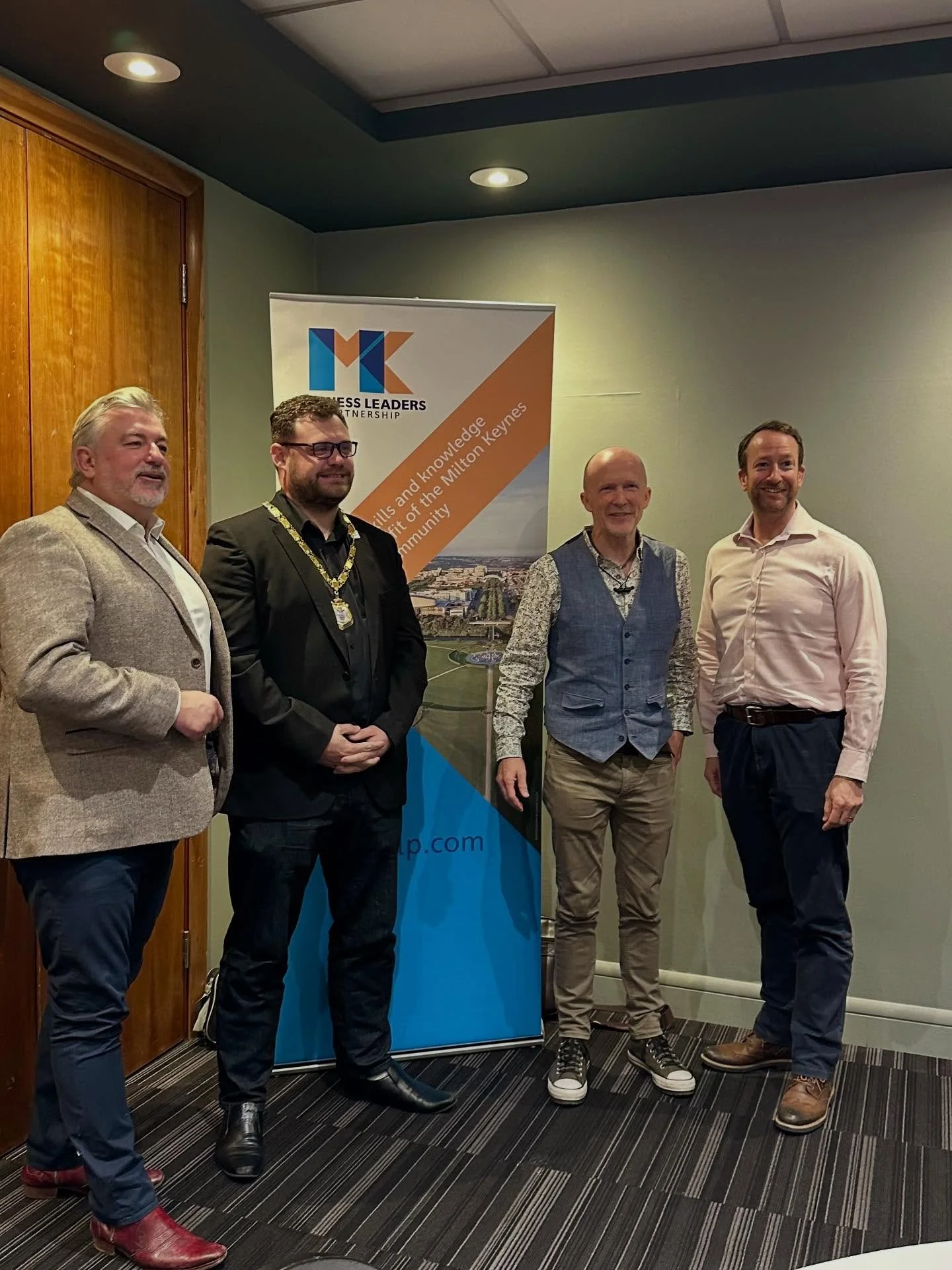 Had a fantastic breakfast event this morning. So inspiring to hear Nick Hartley talk about the great work @spinal_injuries are doing. Thank you @nicholas_mann for chairing @mkblp @mk_baa @mayor_mk #miltonkeynesbusiness #miltonkeynessmallbusiness #cab