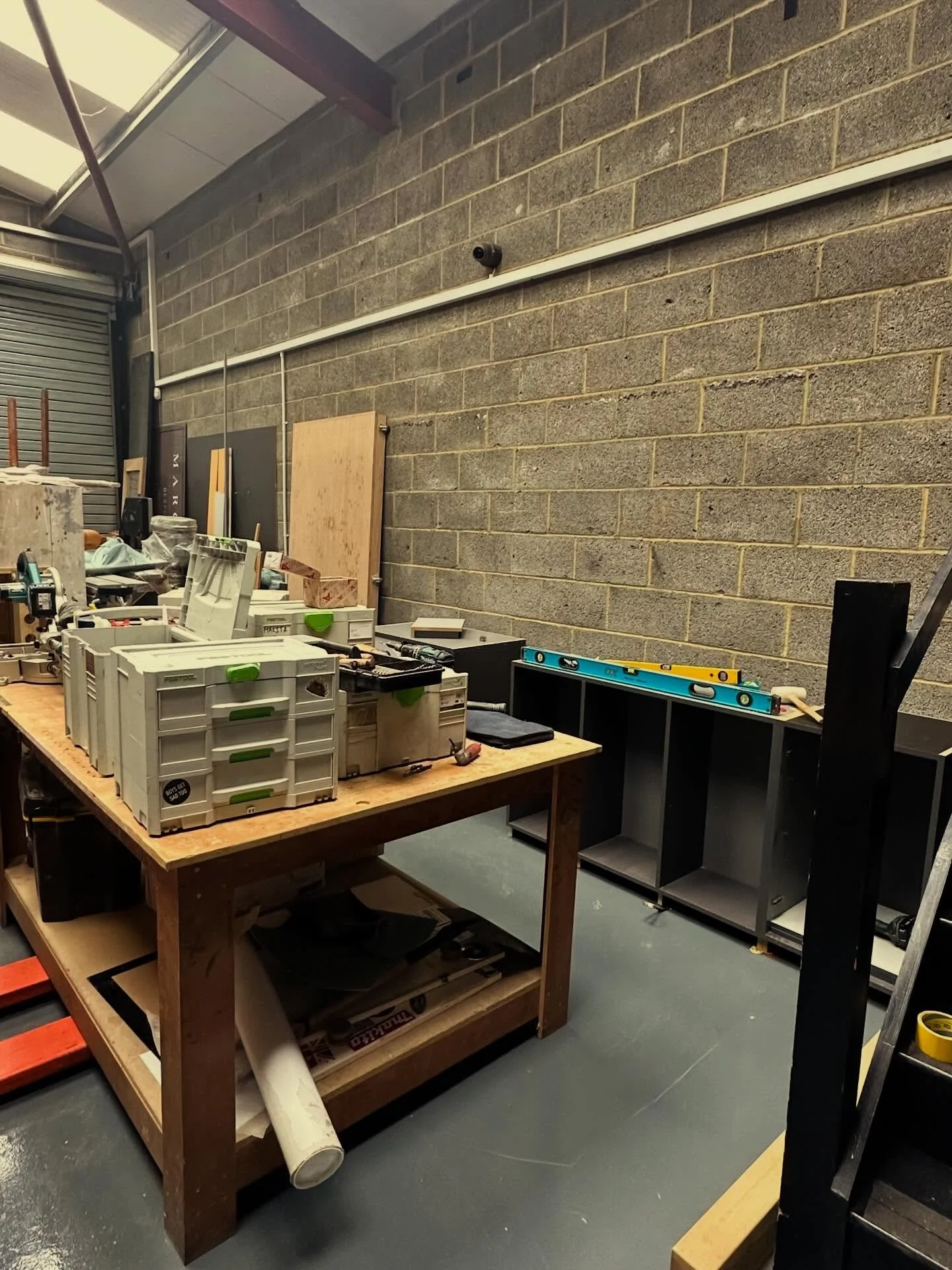 Benches going in🥳🥳🥳🥳 #newworkshop #smallbusinessowner