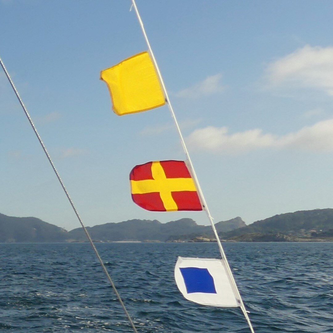 Pescadores, pescadores, lanzad el arp&oacute;n al viento y en banderas sin colores izad vuestro sentimiento!