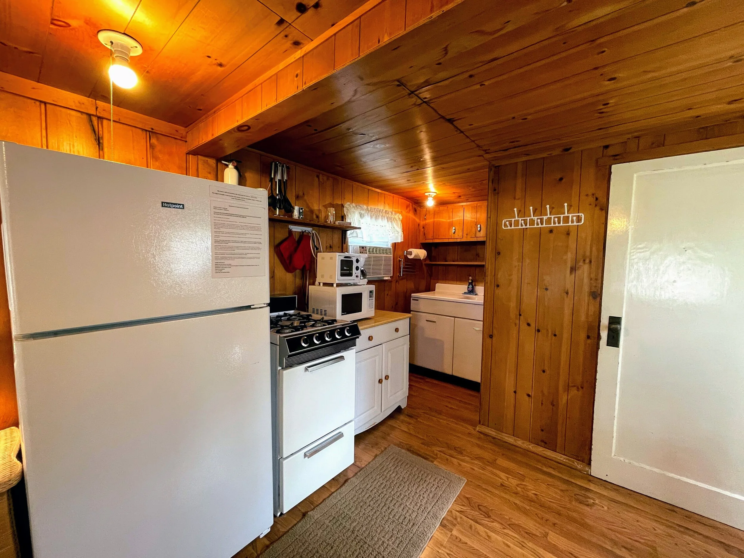 Cottage 12 “Duck In” — Brookside Cottages & Resorts