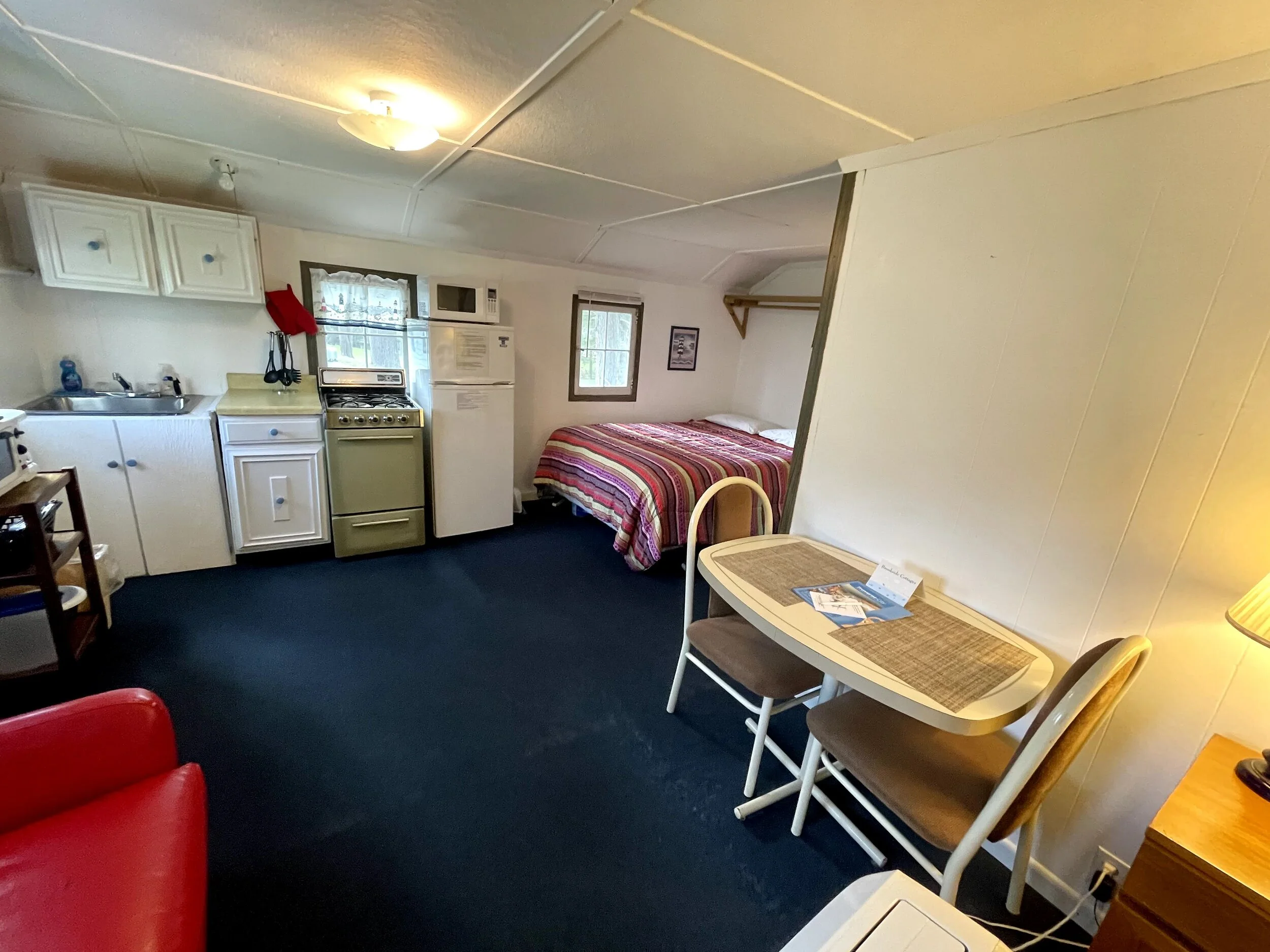 Cottage 8 “Driftwood” — Brookside Cottages & Resorts