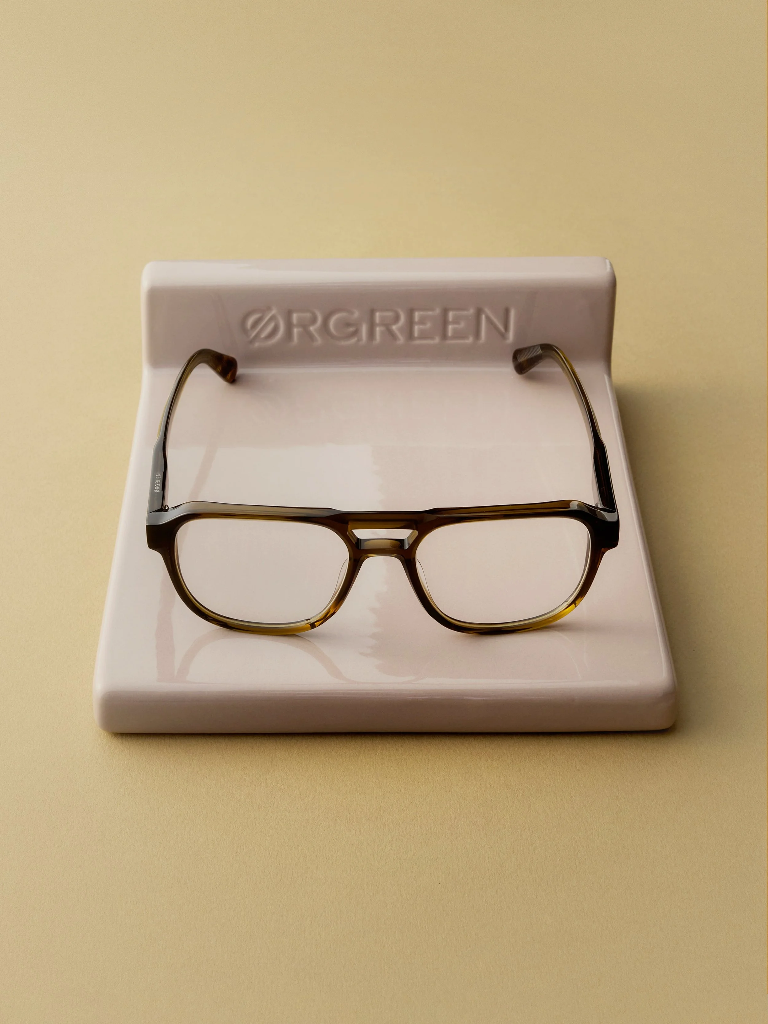 Latest addition in ACETATE - WARDRICK, here in A615 &lsquo;Crystal Olivine/Havana&rsquo;