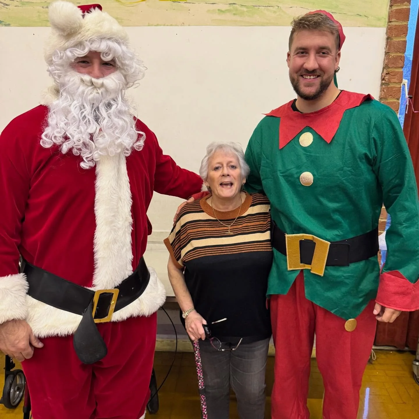 Our elderlies had a real treat at their Christmas Tea Party today with a visit from Santa and his Elf to draw the raffle. Huge thanks go to Ian and Andrew from Ealing Trailfinders Foundation for stepping so well into the roles! 
@ealingtrailfinders_f